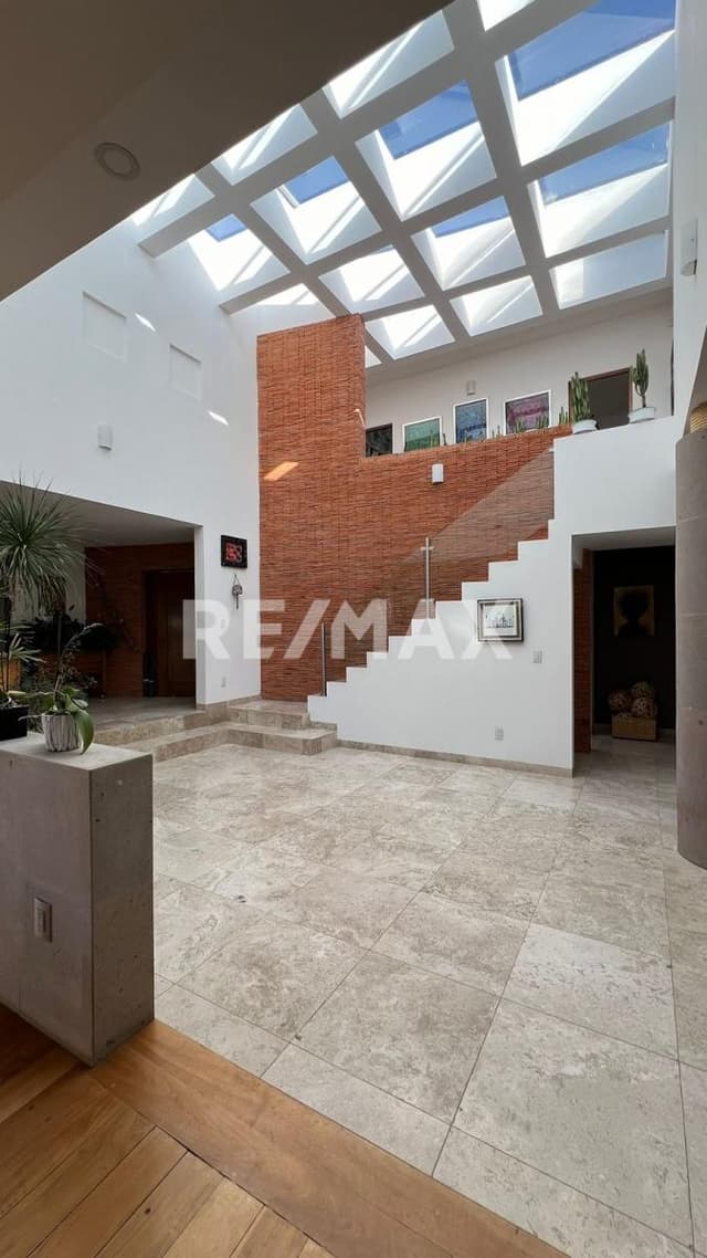 CASA EN VENTA EL CAMPANARIO RCV240126-AE