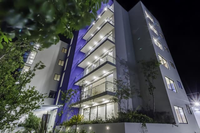 Venta de departamentos de lujo, Col. Las Palmas, Cuernavaca...Clave 3324