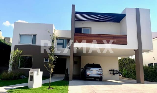 CASA EN VENTA EN EL CAMPANRIO