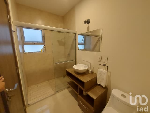 Departamento amplio de 3 recámaras en condominio con vigilancia, alberca, gimnasio en Cuernavaca